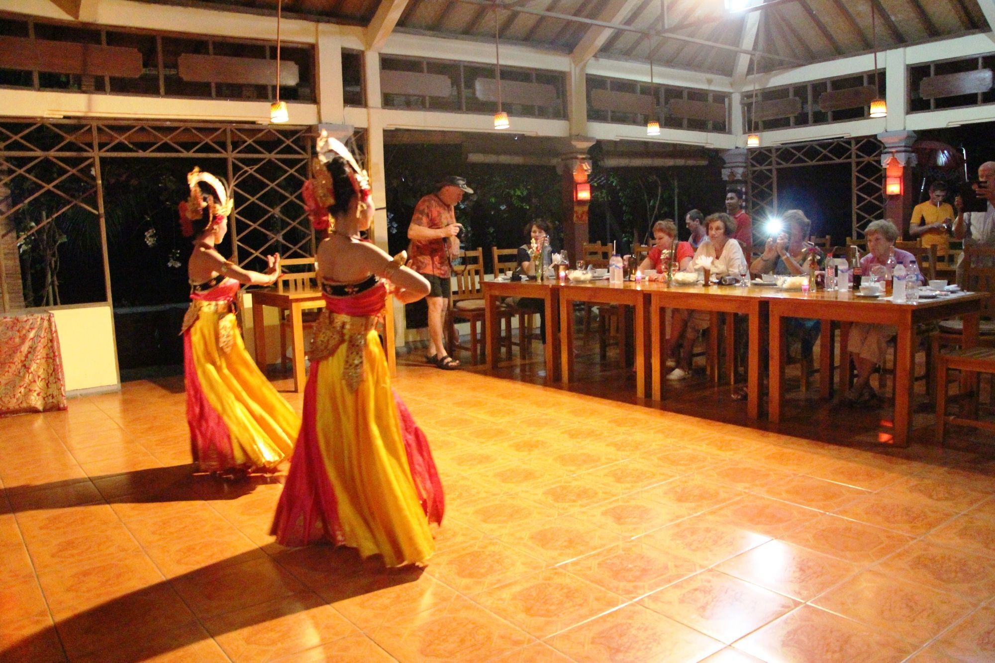 โรงแรมโลวินาบีช Buleleng  ภายนอก รูปภาพ