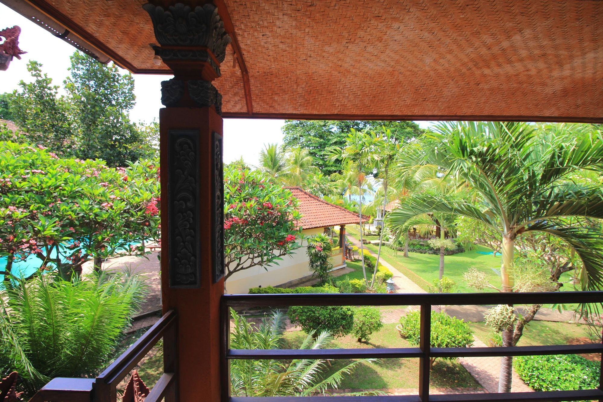 โรงแรมโลวินาบีช Buleleng  ภายนอก รูปภาพ